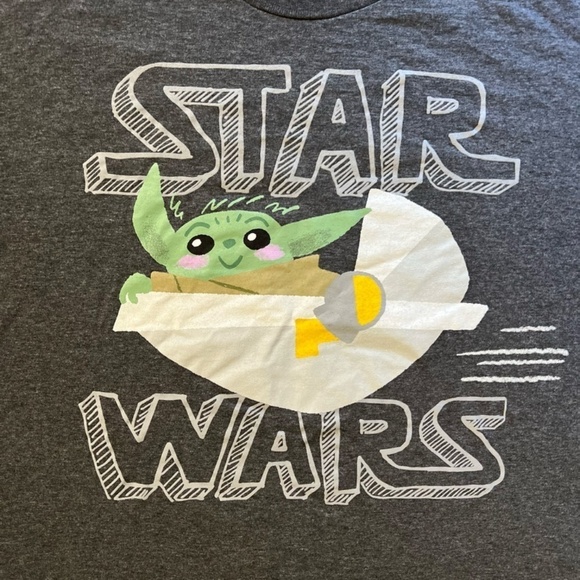 Mad Engine Star Wars The Mandalorian Baby Yoda Grogu Graphic Tee | XL - Picture 3 of 5